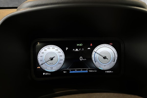 Hyundai Kona 10 of 15