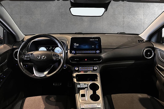 Hyundai Kona 11 of 15