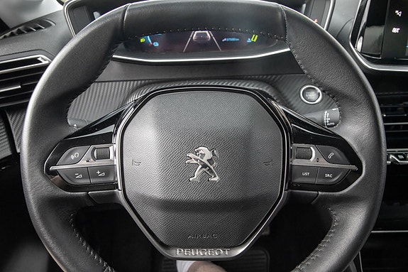 Peugeot e-208 16 of 20