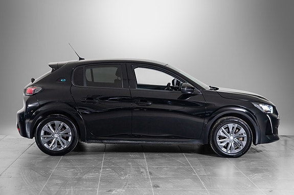 Peugeot e-208 6 of 20