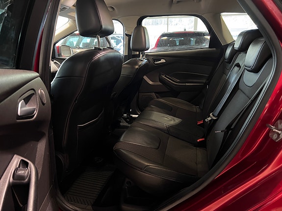 Ford Focus 19 of 30