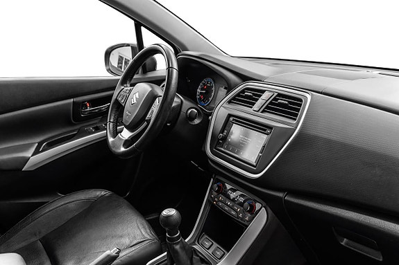 Suzuki SX4 S-Cross 24 of 24