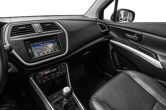 Suzuki SX4 S-Cross 11 of 24