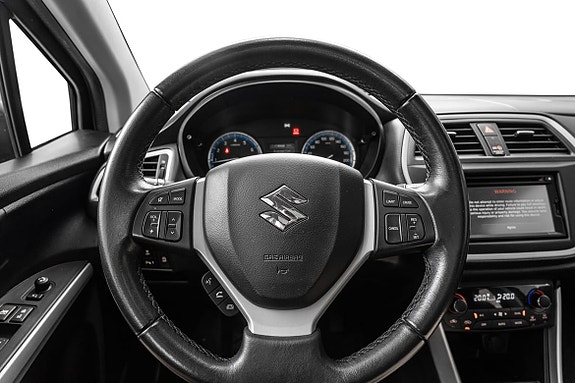 Suzuki SX4 S-Cross 15 of 24