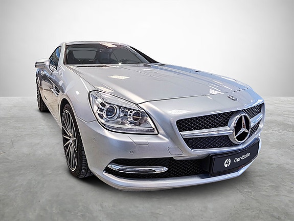 Mercedes-Benz SLK200 9 of 25