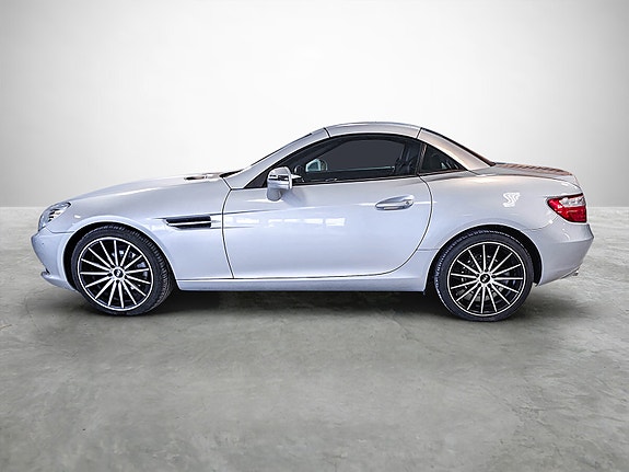Mercedes-Benz SLK200 3 of 25