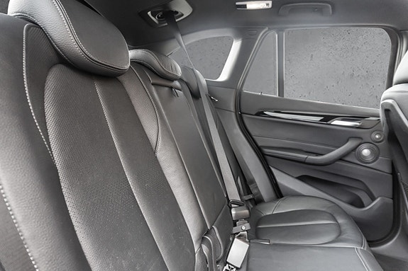 BMW X1 25 of 30