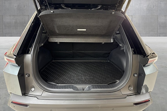 Toyota C-HR+ 20 of 25