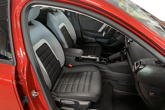 Citroen E-C4 23 of 26