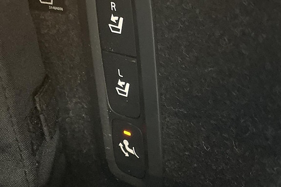Volvo XC40 21 of 23