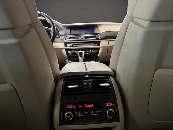BMW 520d 14 of 29