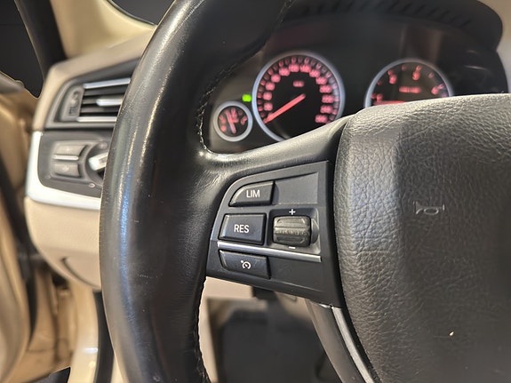BMW 520d 27 of 29