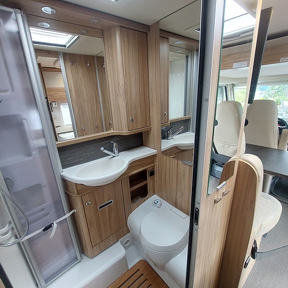 Hymer Exsis 588 krok h,feste 14 of 16