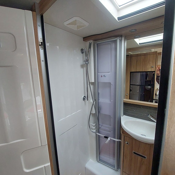 Hymer Exsis 588 krok h,feste 13 of 16