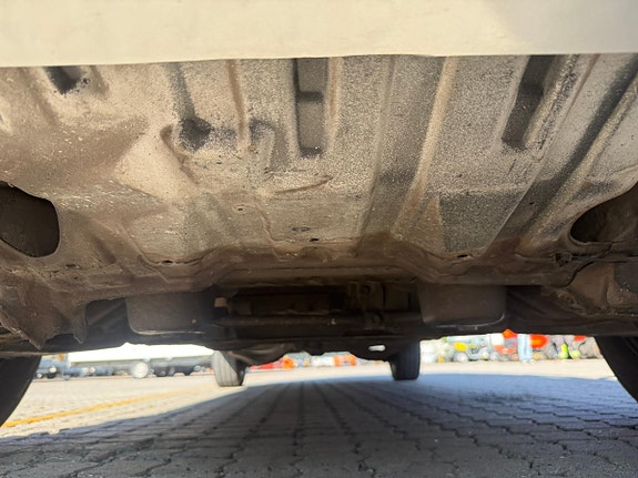 Toyota HiAce 30 of 30