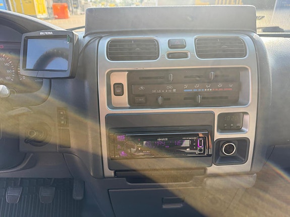 Toyota HiAce 20 of 30