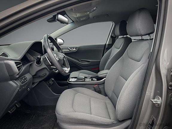 Hyundai IONIQ 2 of 13