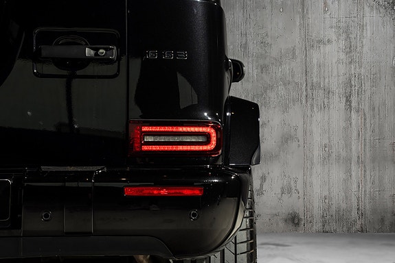 Mercedes-Benz G63 11 of 30