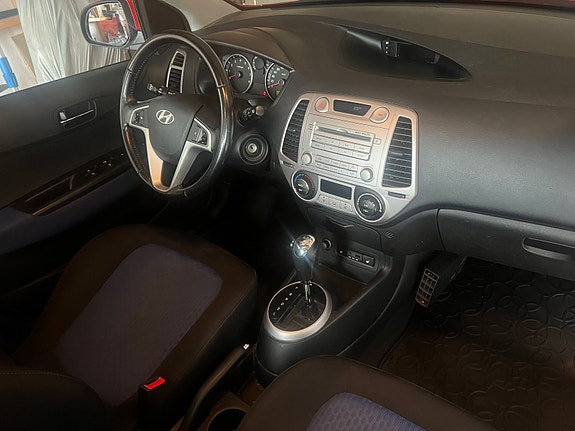 Hyundai i20 5 of 8