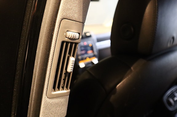 Porsche Cayenne 29 of 29