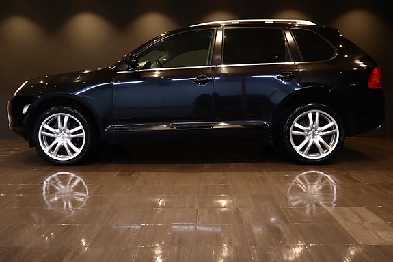 Porsche Cayenne 6 of 29