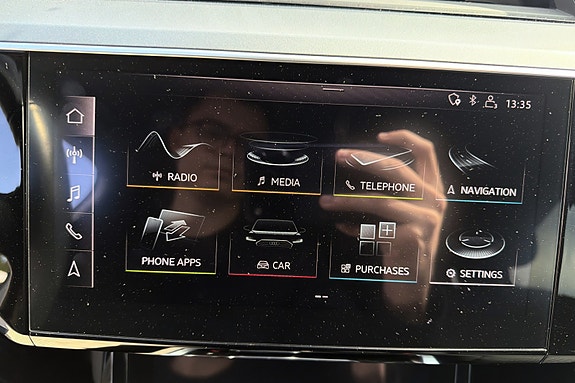 Audi e-tron 15 of 20