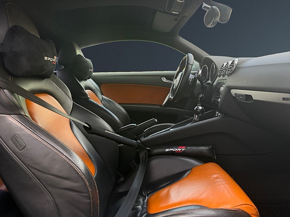 Audi TT 14 of 30