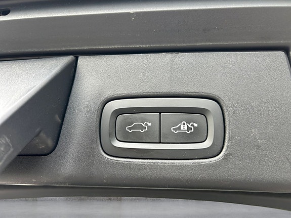 Volvo V90 16 of 30