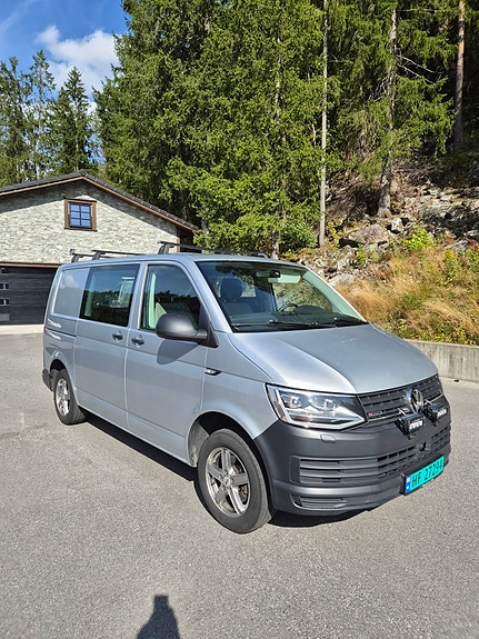 Volkswagen Transporter 2 of 16