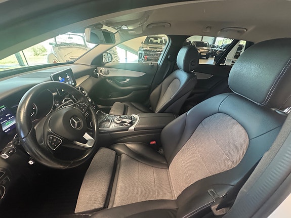 Mercedes-Benz C350 e 12 of 18