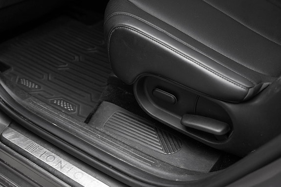 Hyundai Ioniq 5 18 of 30