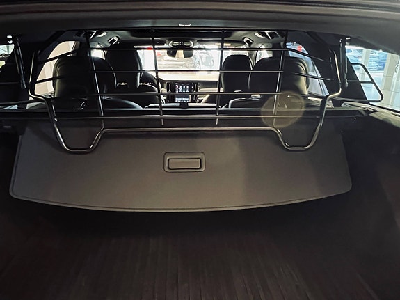 Volvo V90 30 of 30