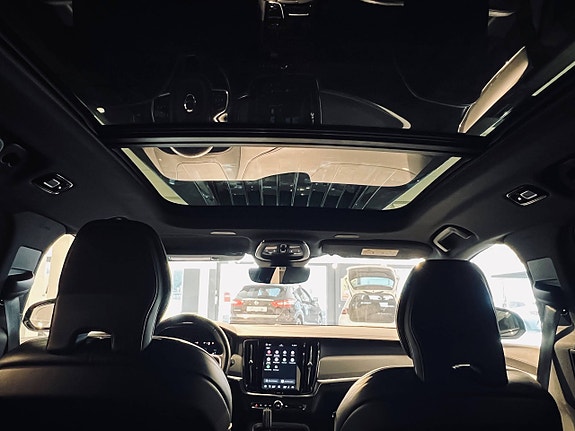 Volvo V90 24 of 30