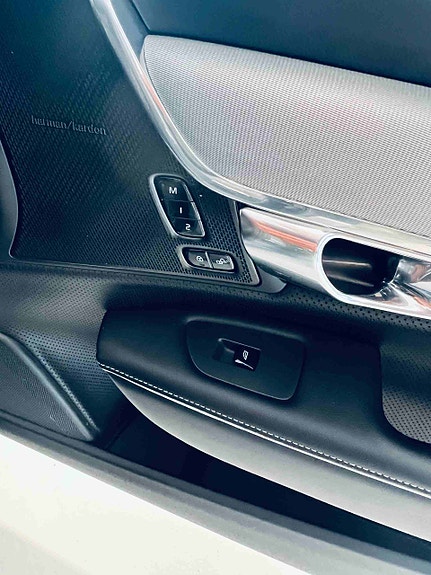 Volvo V90 16 of 30