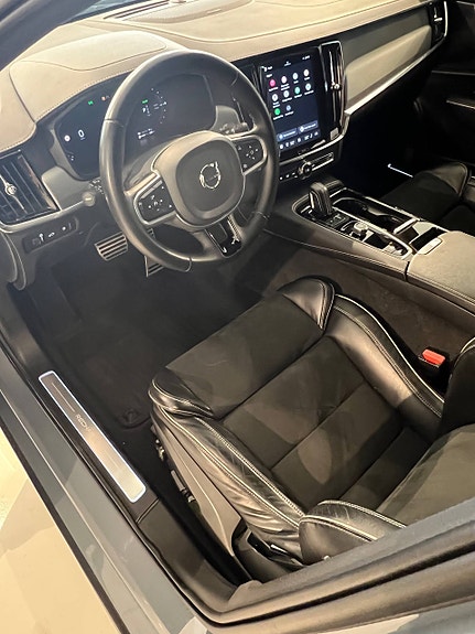 Volvo V90 10 of 30