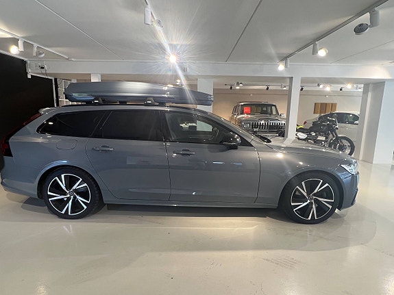 Volvo V90 4 of 30