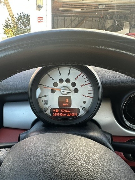 MINI One 8 of 12