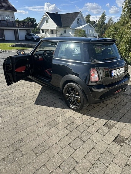 MINI One 5 of 12