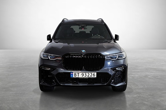 BMW X7 3 of 30