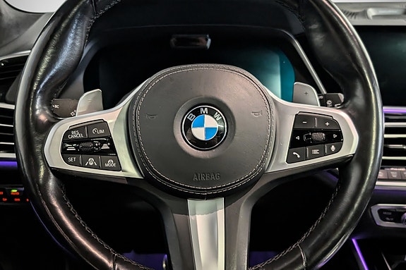 BMW X7 12 of 30