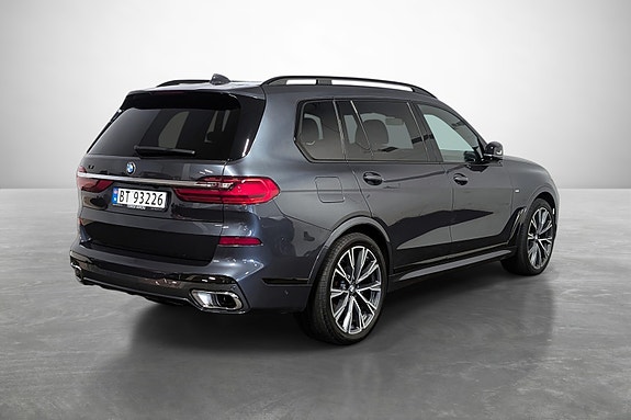 BMW X7 6 of 30