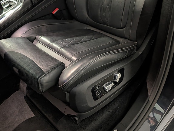 BMW X7 20 of 30
