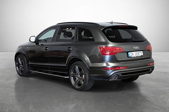 Audi Q7 8 of 24