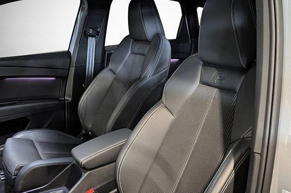 Audi e-tron 10 of 27