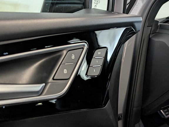 Audi e-tron 20 of 27