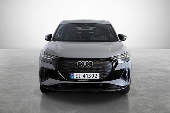 Audi e-tron 3 of 27