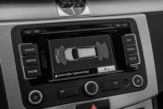 Volkswagen Passat Alltrack 14 of 22