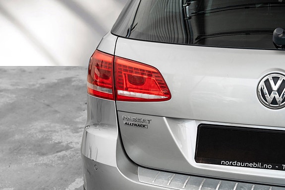 Volkswagen Passat Alltrack 6 of 22