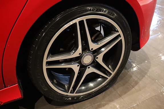 Mercedes-Benz A180 11 of 30