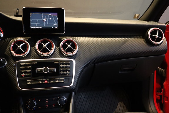 Mercedes-Benz A180 19 of 30